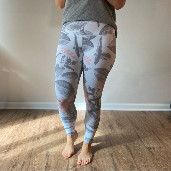 🎉Huge lot of leggings🎉 - Picture 4 of 6